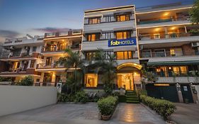 Fabhotel Aashraye